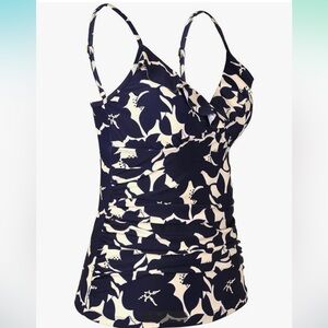 NWT Hilor Womens Swim Top US 12